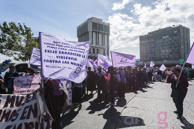 https://d3g9jhyjo6tiod.cloudfront.net/revistaamigapl/wp-content/uploads/2016/11/violenciamujer-7257.jpg