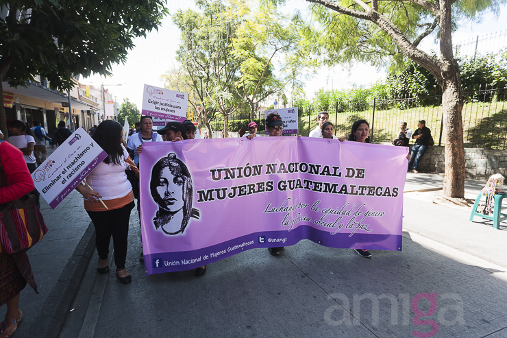 https://d3g9jhyjo6tiod.cloudfront.net/revistaamigapl/wp-content/uploads/2016/11/violenciamujer-7393.jpg