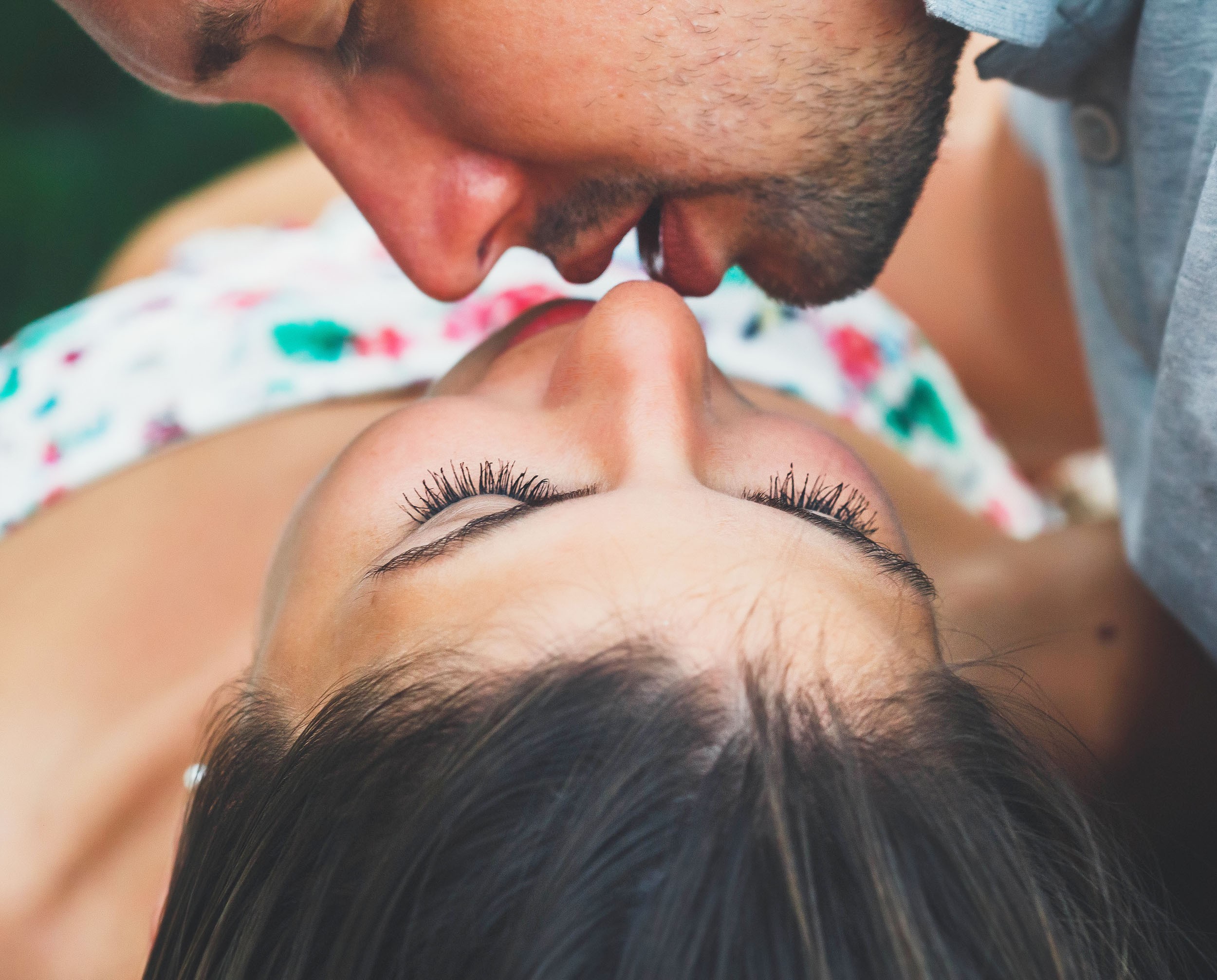 5 beneficios que no sabías de los besos y prometen hacerte más saludable y feliz