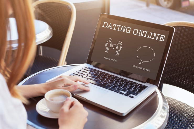 Los riesgos de enamorarse por Internet