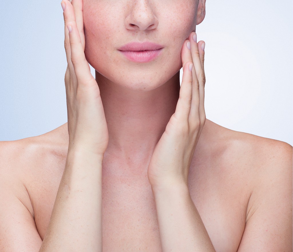 Dermatólogos líderes educan sobre hábitos de limpieza facial
