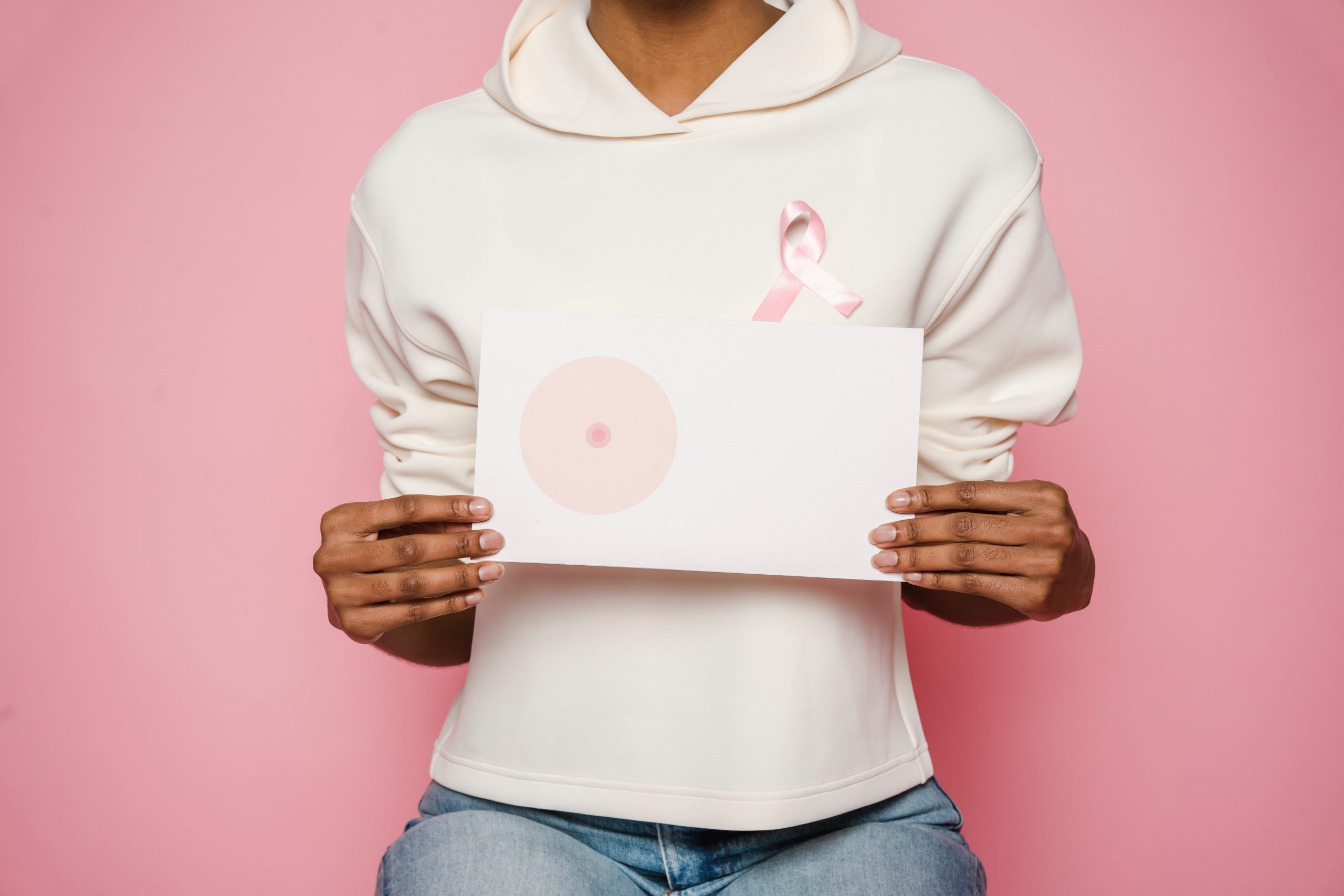 Lanzan convocatoria a fundaciones para representar proyectos contra el cancer de mama